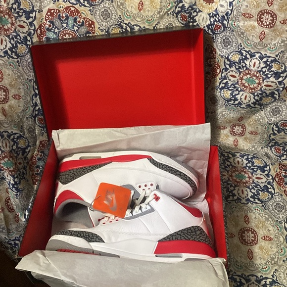 Air Jordan 3 retro “ fire red” - Picture 9 of 10